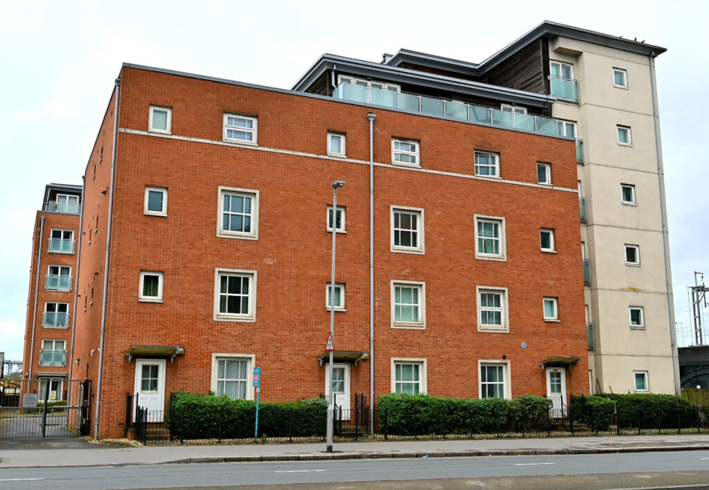 57 Caversham Road, Reading